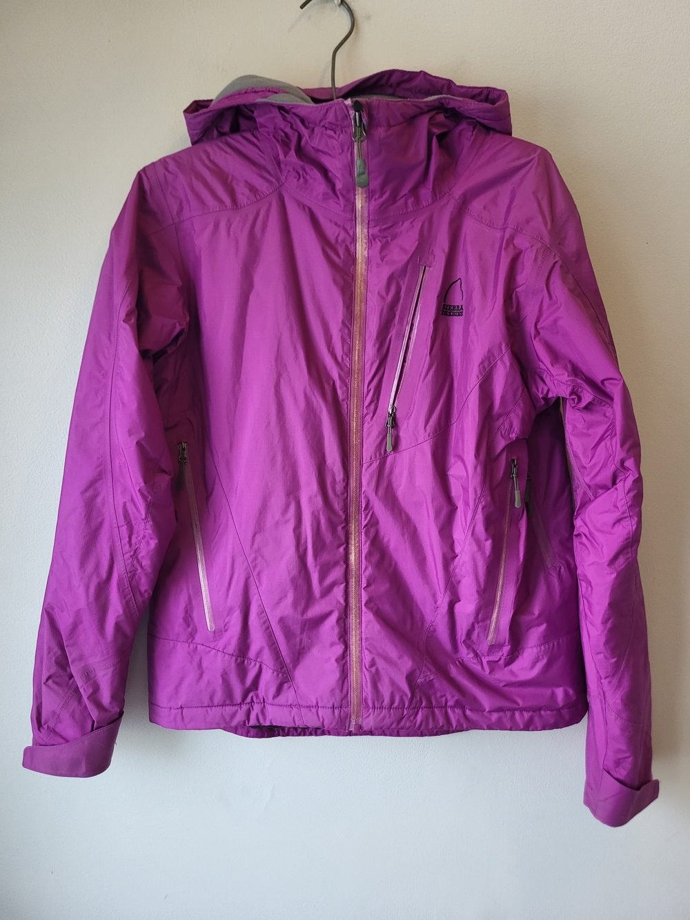 Women's Bright Magenta Lightweight Gorpcore Activewear Hooded Jacket